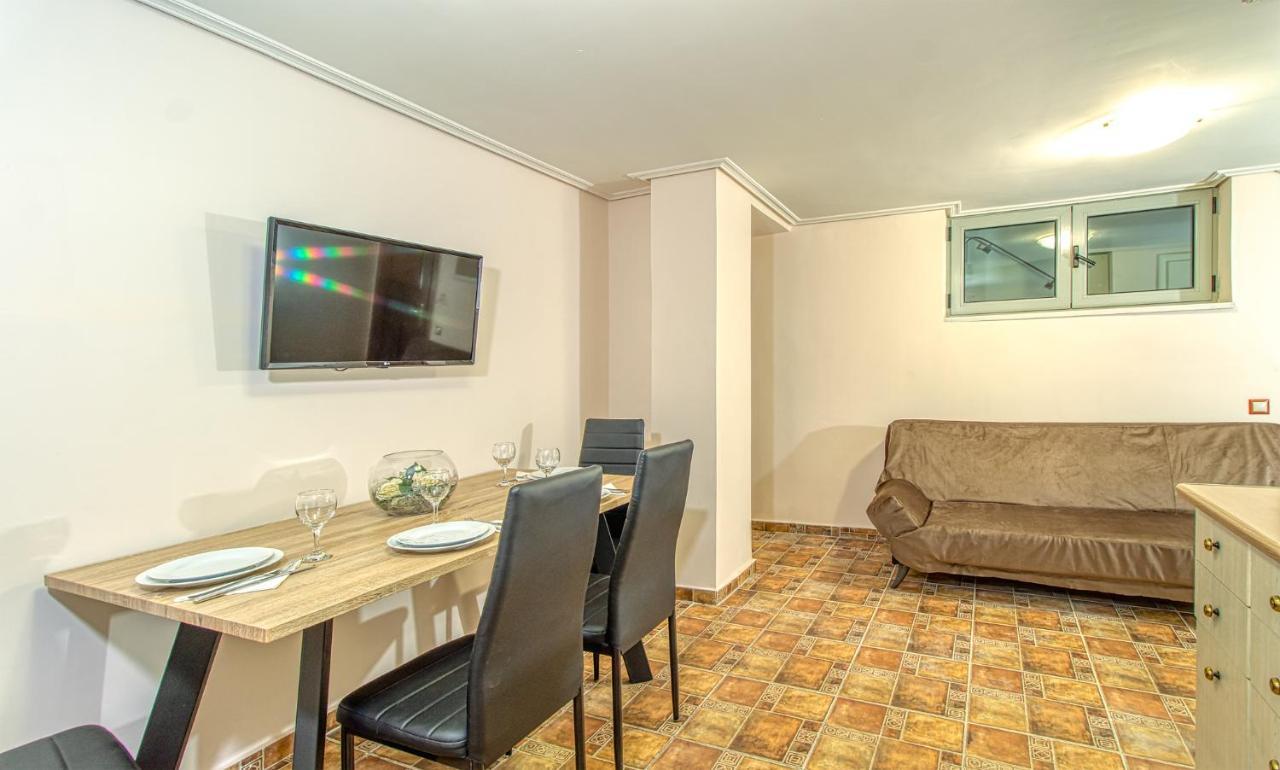 Filippos Acharnes Apartamento Exterior foto