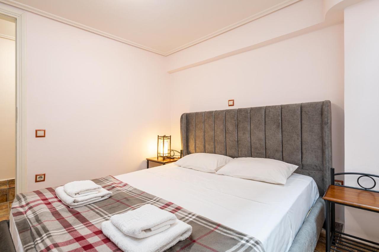 Filippos Acharnes Apartamento Exterior foto